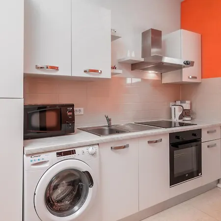 Family-friendly With Swimming Pool - 21314 Apartment