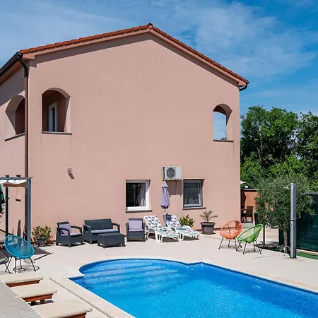 Apartment Family-friendly With Swimming Pool - 21314 *