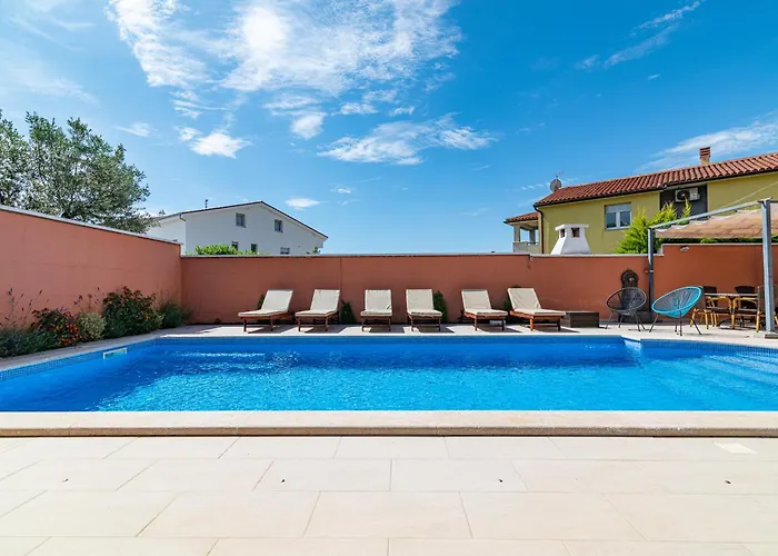 Family-friendly With Swimming Pool - 21314 Apartman *