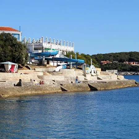 Lägenhet Family-friendly With Swimming Pool - 21314 *