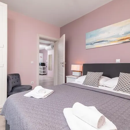 Family-friendly With Swimming Pool - 21314 Appartement Pula