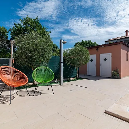 Family-friendly With Swimming Pool - 21314 Appartement