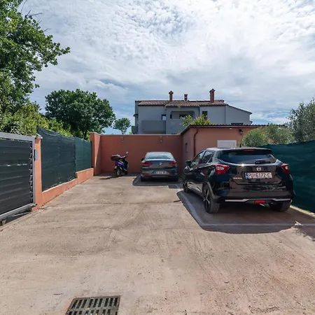 Family-friendly With Swimming Pool - 21314