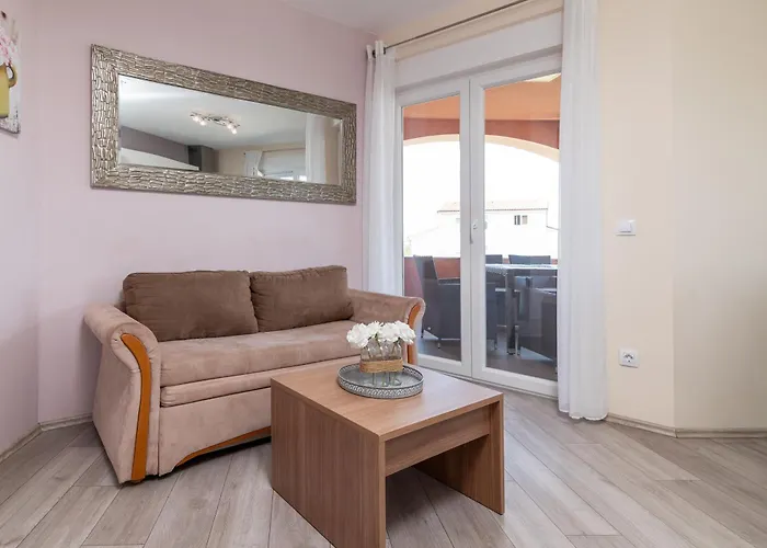 Family-friendly With Swimming Pool - 21314 Appartement