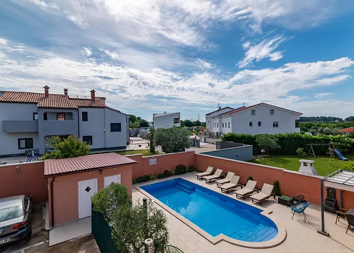 Family-friendly With Swimming Pool - 21314 *