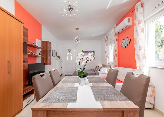 Family-friendly With Swimming Pool - 21314