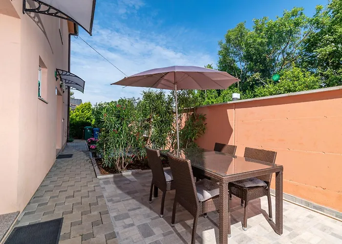 Family-friendly With Swimming Pool - 21314 * Pula