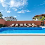 Family-friendly With Swimming Pool - 21314 Apartament *